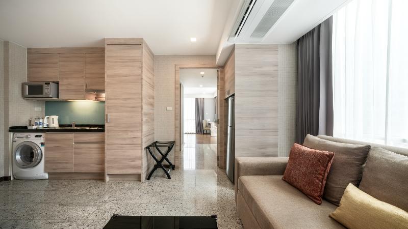 Adelphi Suites Bangkok - Oda