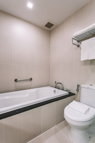 Adelphi Suites Bangkok - Oda