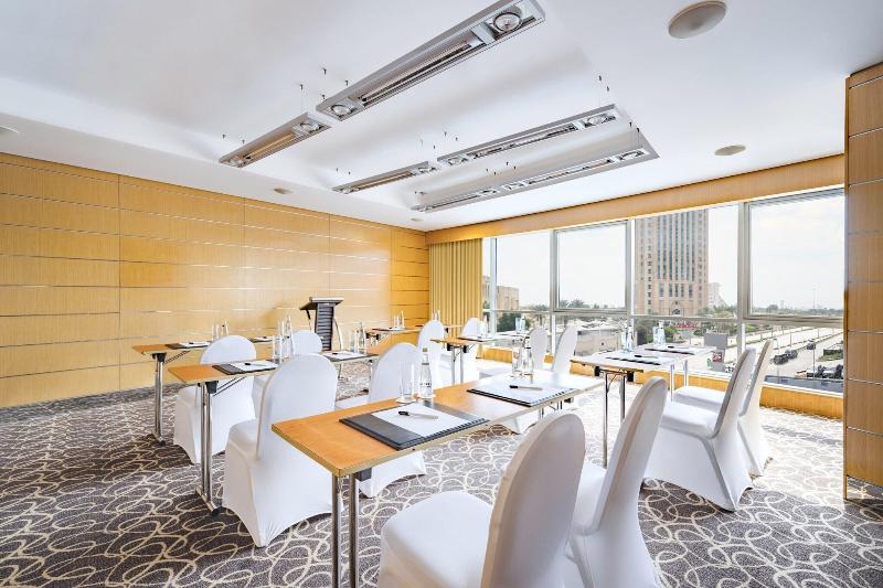 Qabila Westbay Hotel - Toplantı