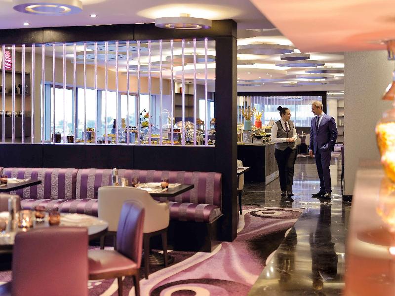 Qabila Westbay Hotel - Restoran
