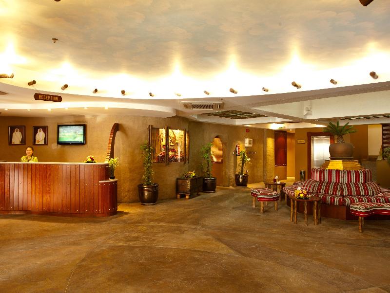 Al Liwan Suites - Lobi