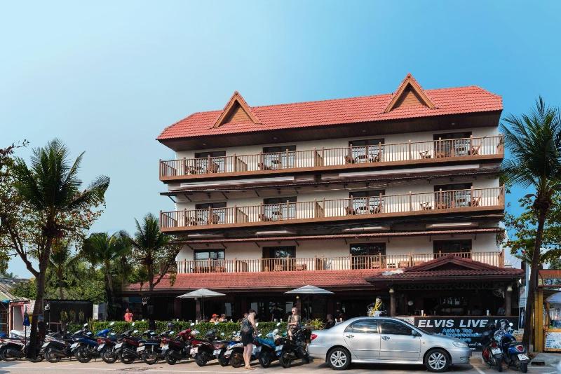 Jomtien Boathouse - Genel