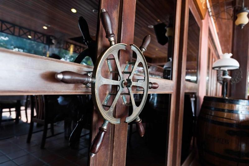 Jomtien Boathouse - Restoran