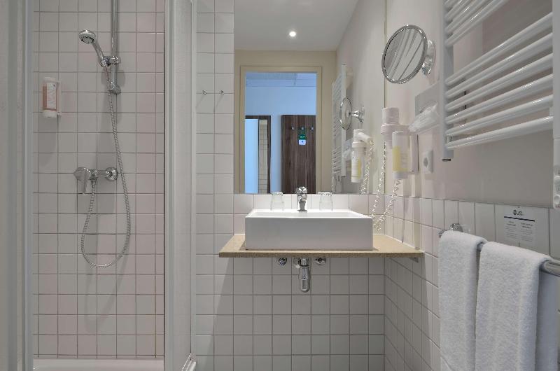 B&B Hotel Berlin City-Ost - Oda