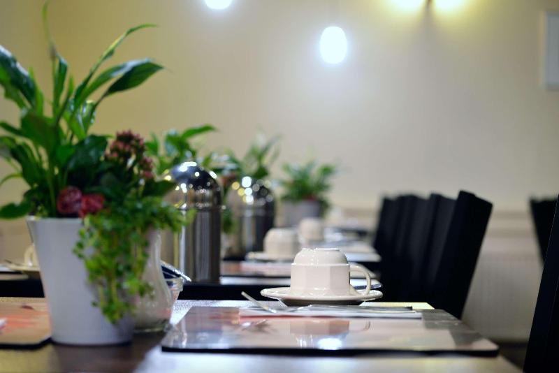 Best Western Dam Square Inn - Restoran