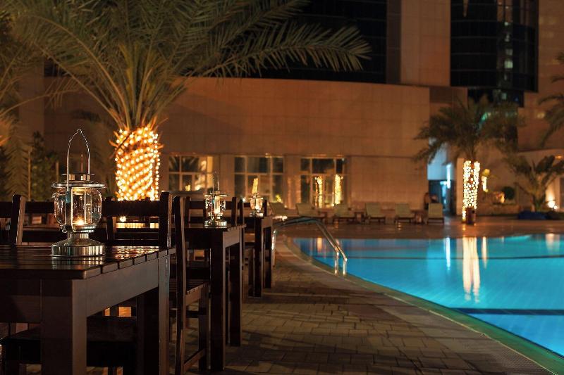 Le Royal Meridien Abu Dhabi - Havuz