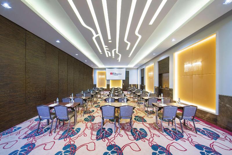 Hilton Garden Inn Ras Al Khaimah - Toplantı