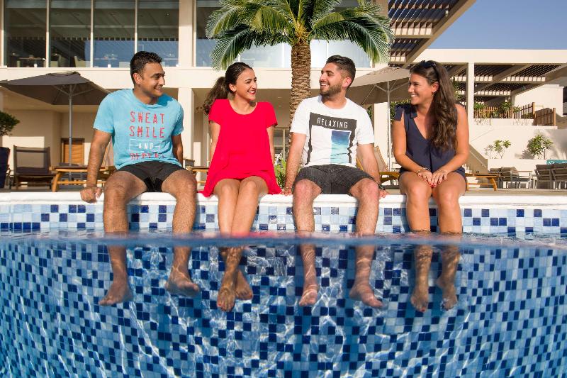 Hilton Garden Inn Ras Al Khaimah - Havuz