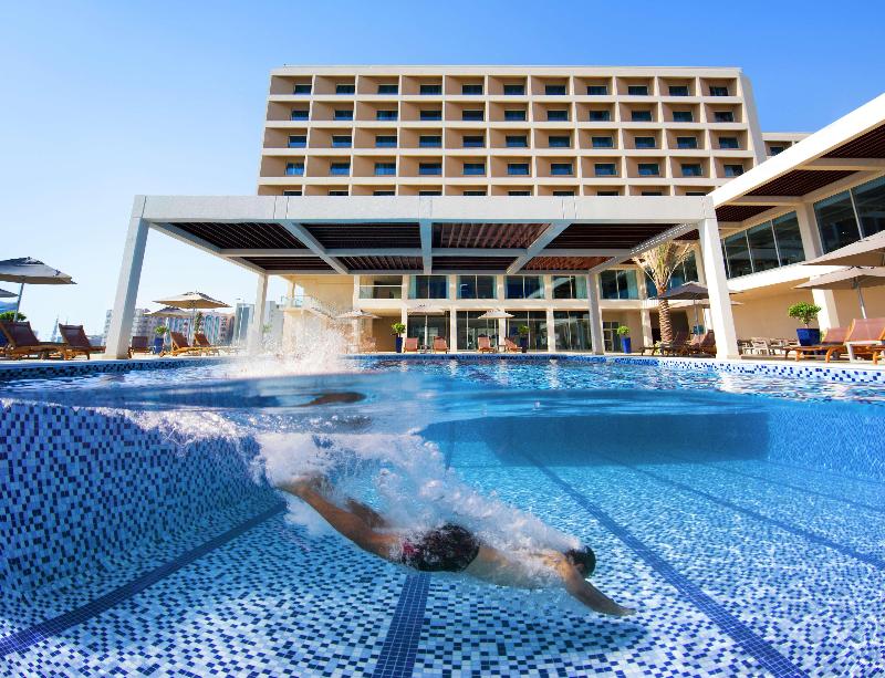 Hilton Garden Inn Ras Al Khaimah - Havuz