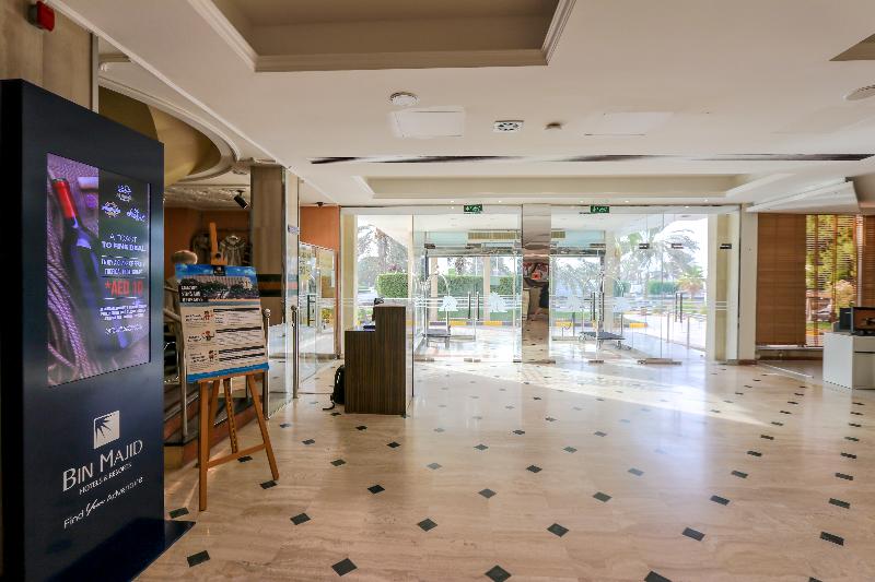 BM Beach Hotel - Lobi