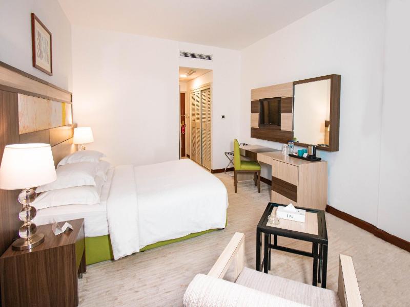 BM Beach Hotel - Oda