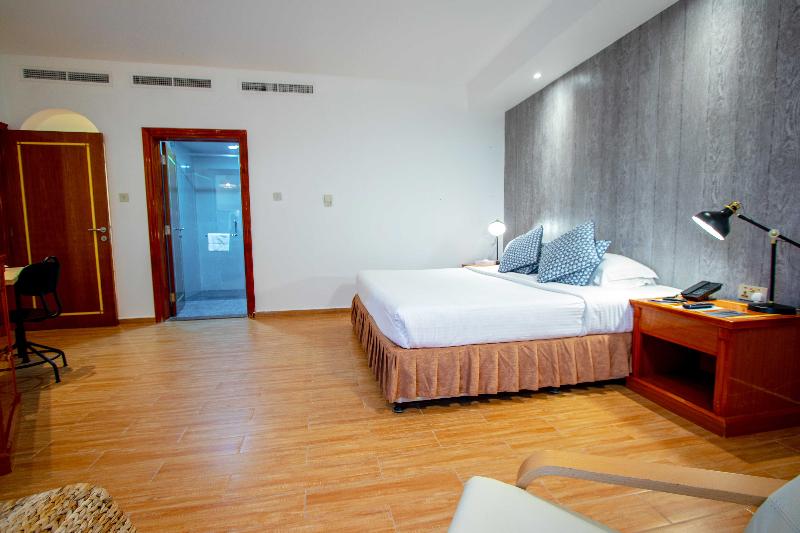 BM Beach Hotel - Oda