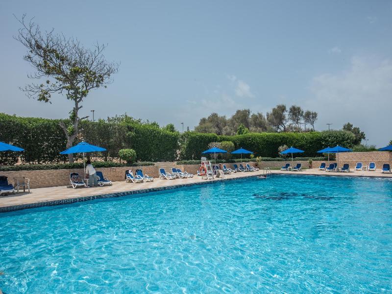 BM Beach Hotel - Havuz