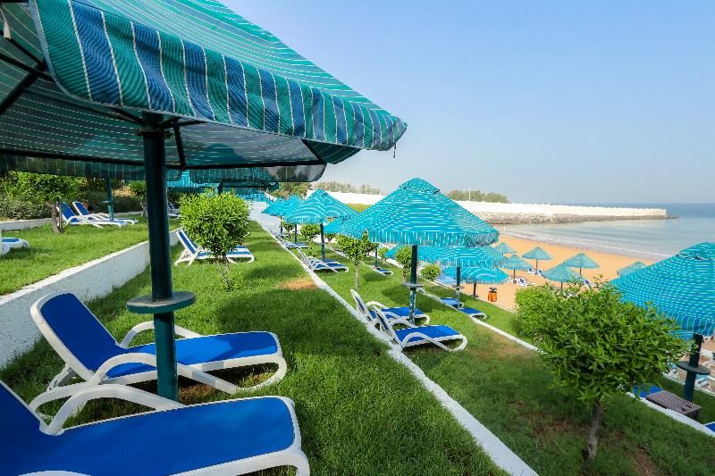 BM Beach Hotel - Plaj