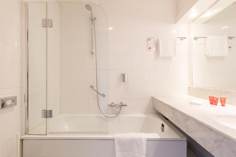 Leonardo Hotel Lelystad City Center - Oda