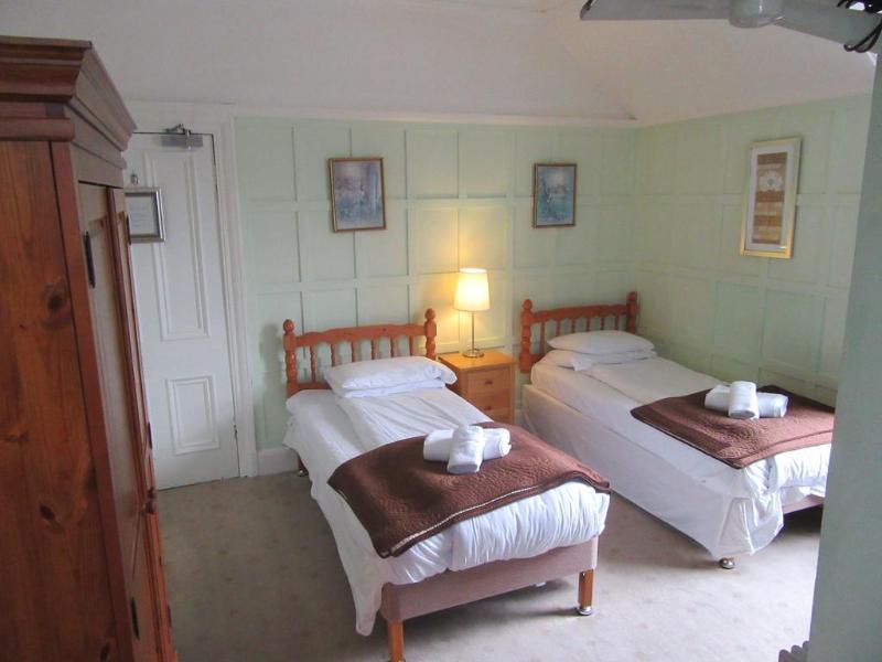 Letterfinlay Lodge Hotel - Oda