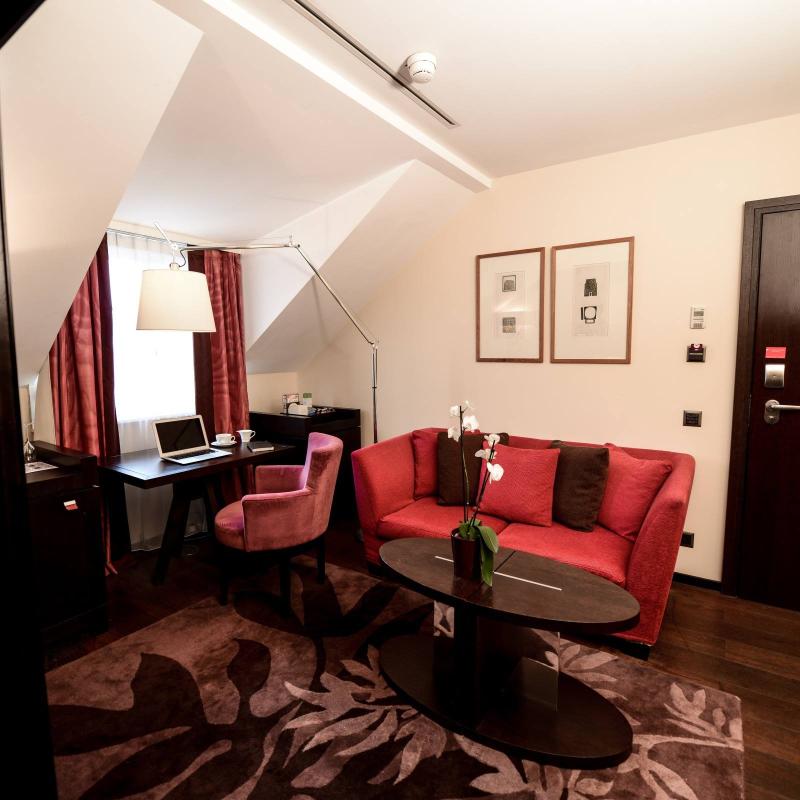 Eastwest Hotel - Oda