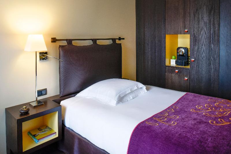 Eastwest Hotel - Oda