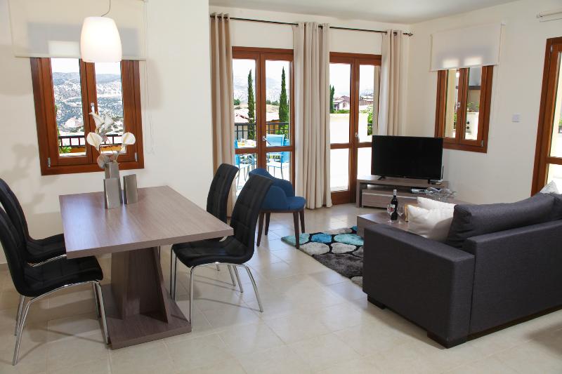 Aphrodite Hills Residences Apartments - Oda