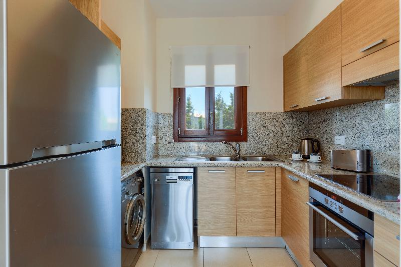 Aphrodite Hills Residences Apartments - Oda