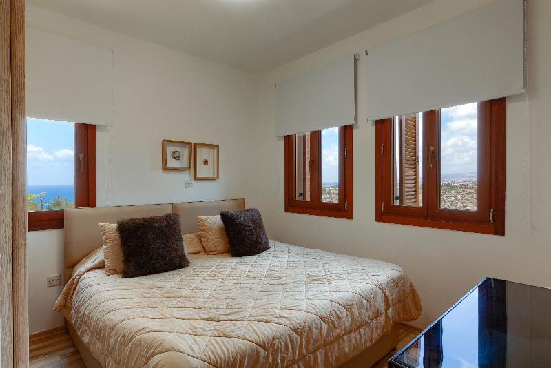 Aphrodite Hills Residences Apartments - Oda