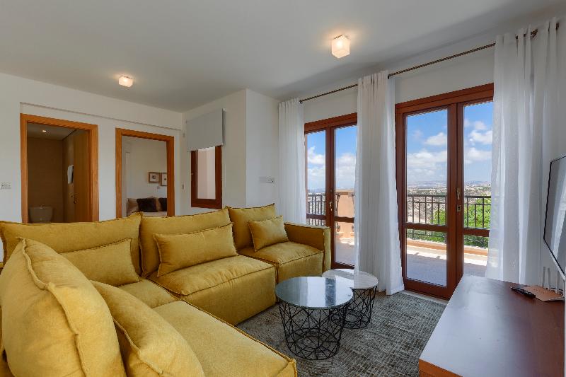 Aphrodite Hills Residences Apartments - Oda