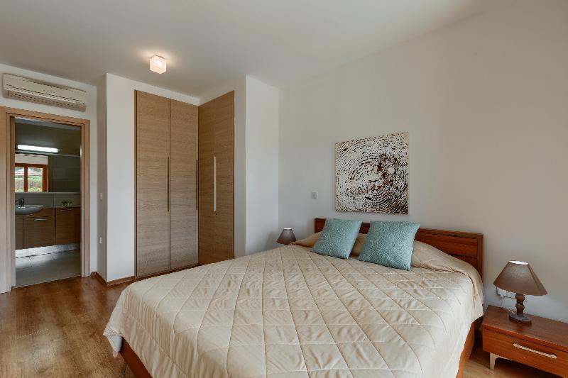 Aphrodite Hills Residences Apartments - Oda
