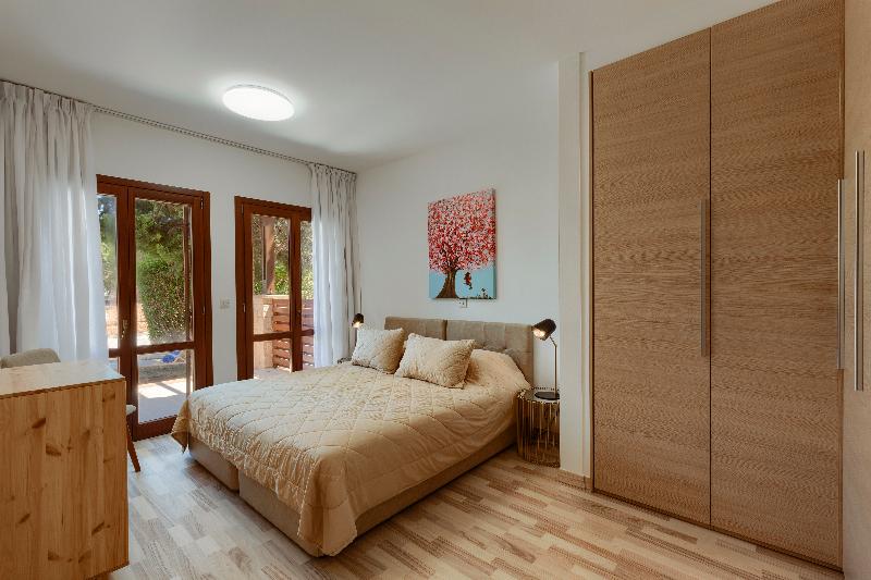 Aphrodite Hills Residences Apartments - Oda
