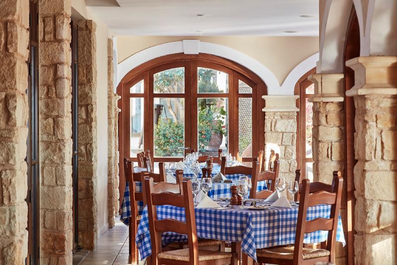 Aphrodite Hills Residences Apartments - Restoran