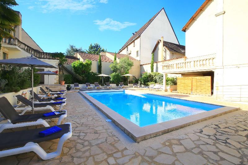Hotel Le Renoir - Genel