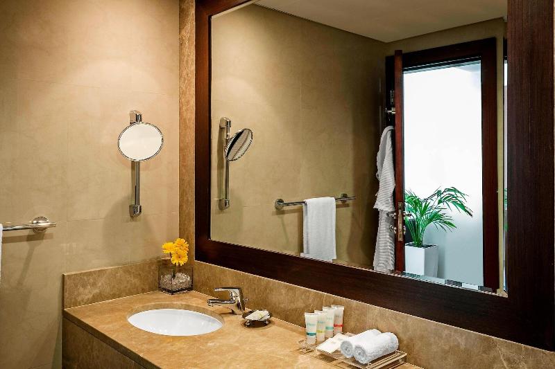 Four Points by Sheraton Sheikh Zayed Road - Oda