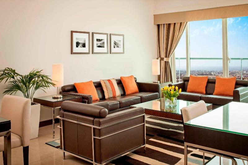 Four Points by Sheraton Sheikh Zayed Road - Oda
