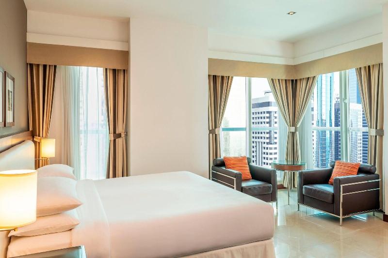 Four Points by Sheraton Sheikh Zayed Road - Oda