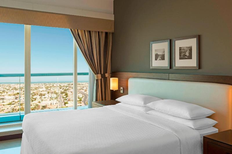 Four Points by Sheraton Sheikh Zayed Road - Oda