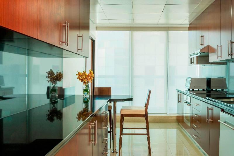 Four Points by Sheraton Sheikh Zayed Road - Oda