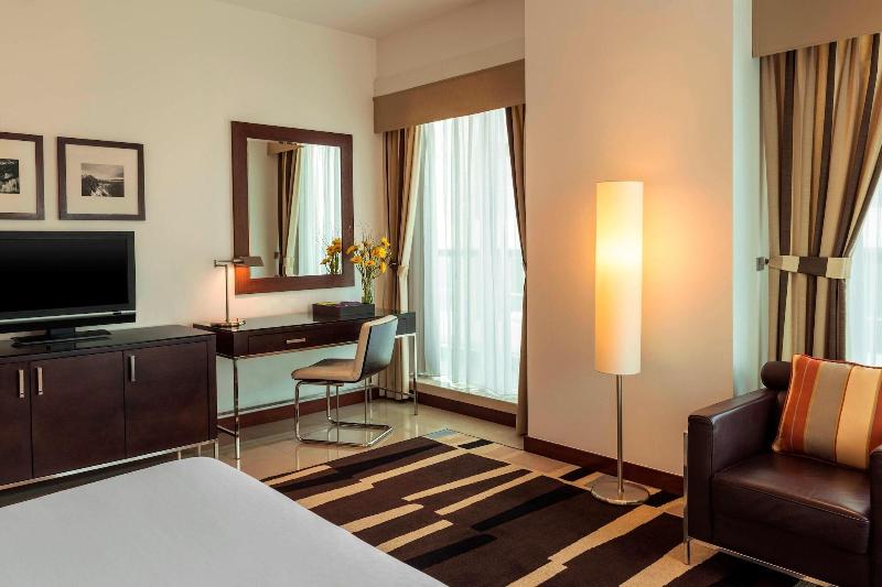 Four Points by Sheraton Sheikh Zayed Road - Oda