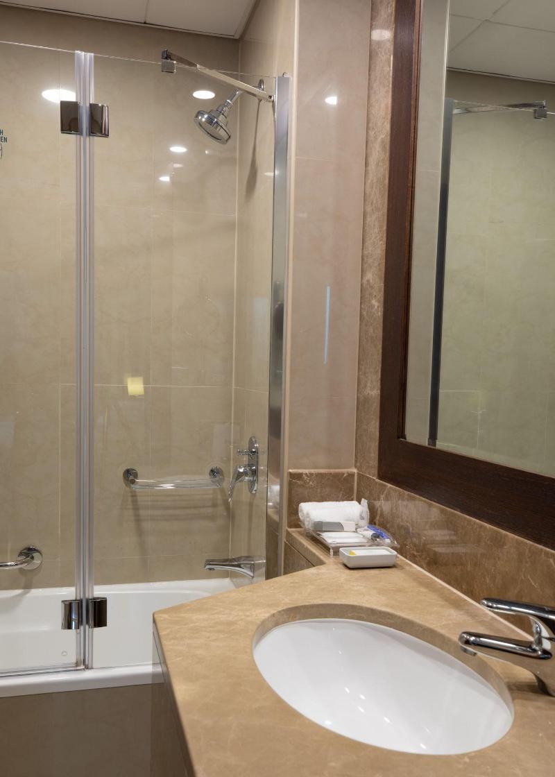 Four Points by Sheraton Sheikh Zayed Road - Oda