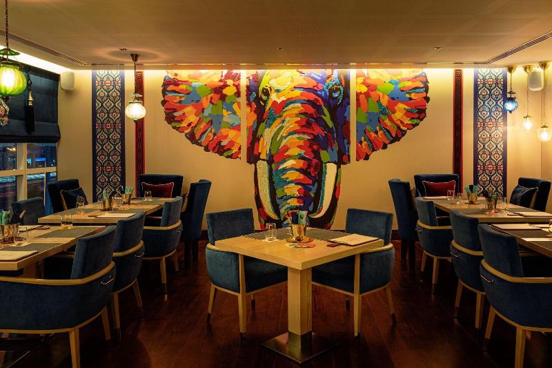 Four Points by Sheraton Sheikh Zayed Road - Restoran