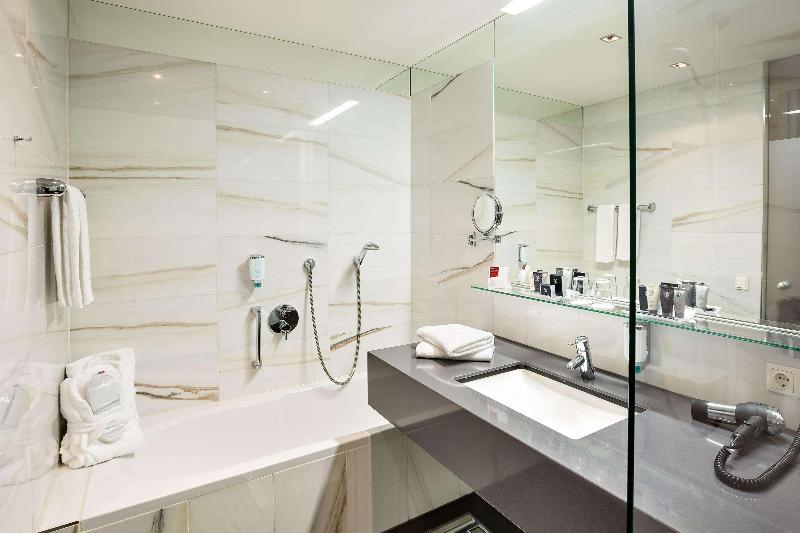 Austria Trend Hotel Congress - Oda