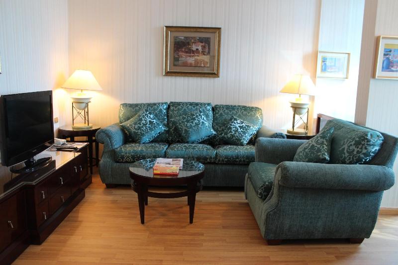 Swiss International Al Hamra Hotel - Oda