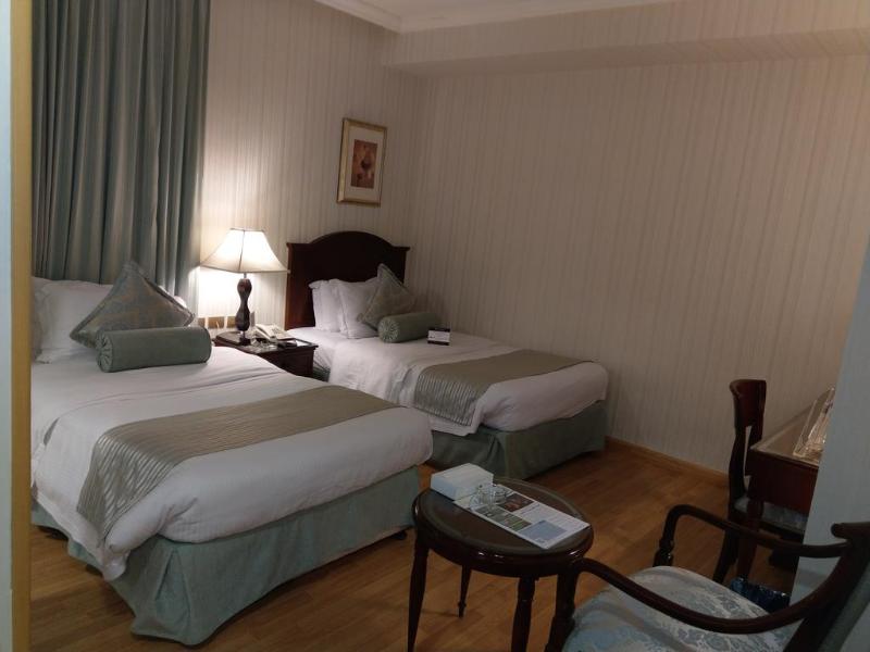 Swiss International Al Hamra Hotel - Oda