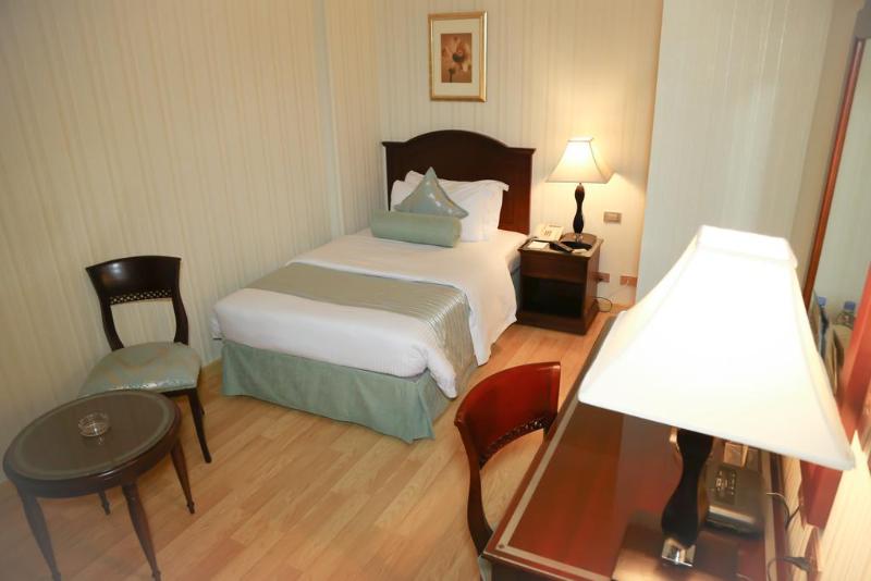 Swiss International Al Hamra Hotel - Oda