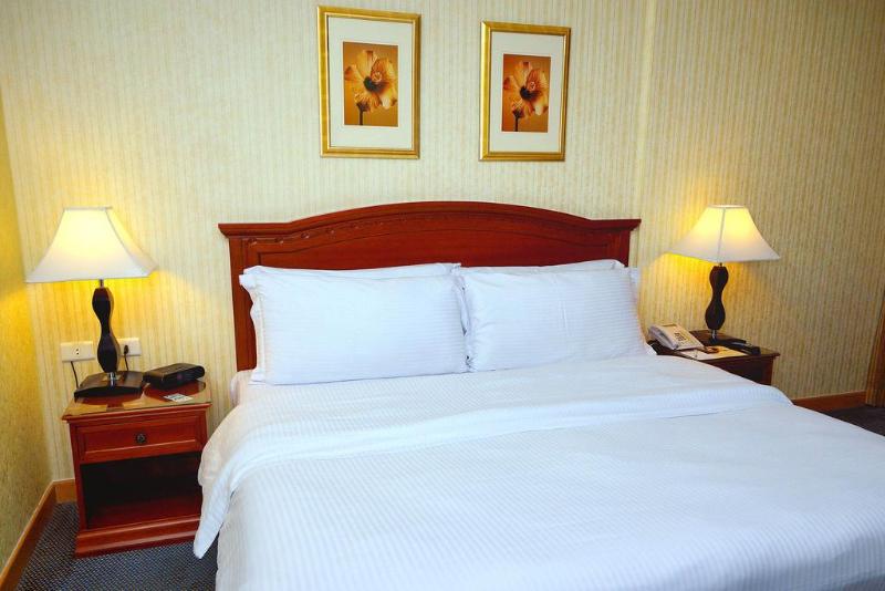 Swiss International Al Hamra Hotel - Oda