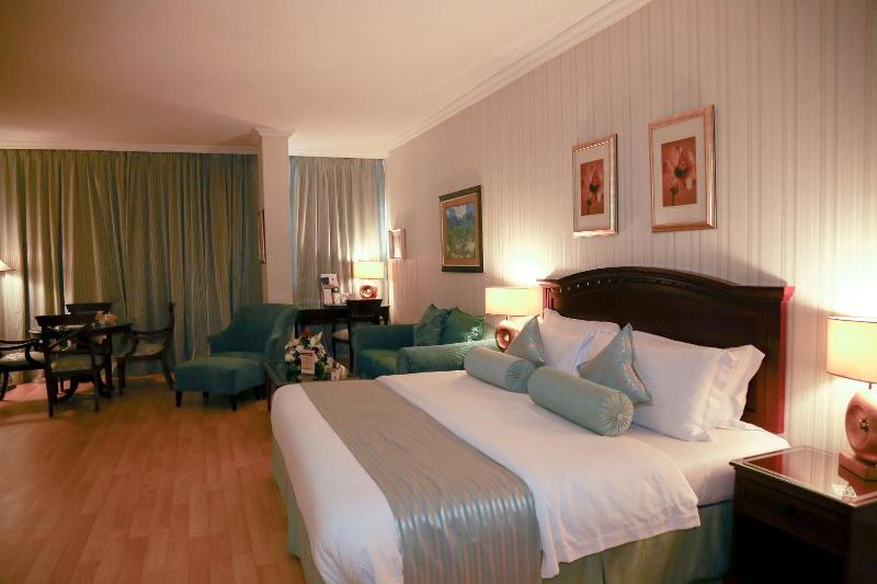 Swiss International Al Hamra Hotel - Oda