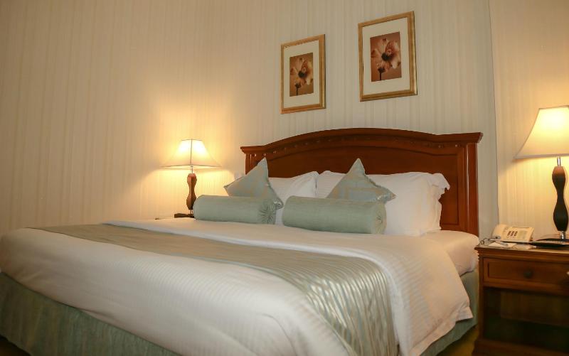 Swiss International Al Hamra Hotel - Oda