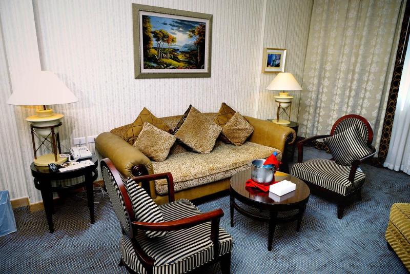 Swiss International Al Hamra Hotel - Oda