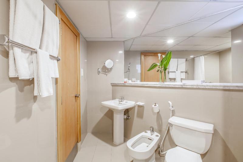 Golden Sands Hotel Apartments - Oda