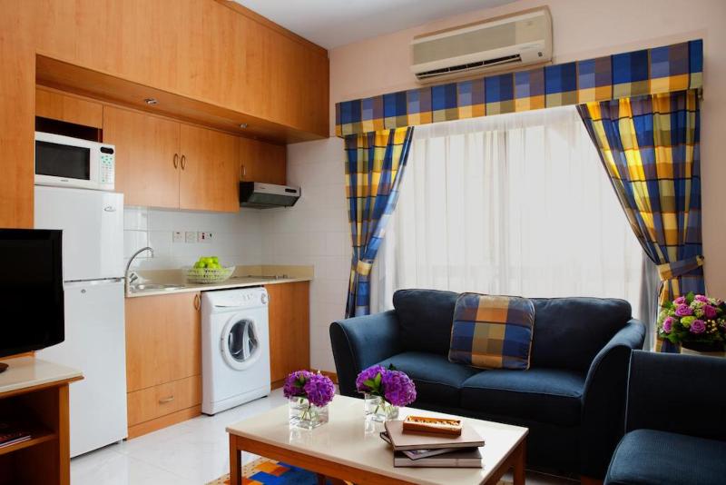 Golden Sands Hotel Apartments - Oda