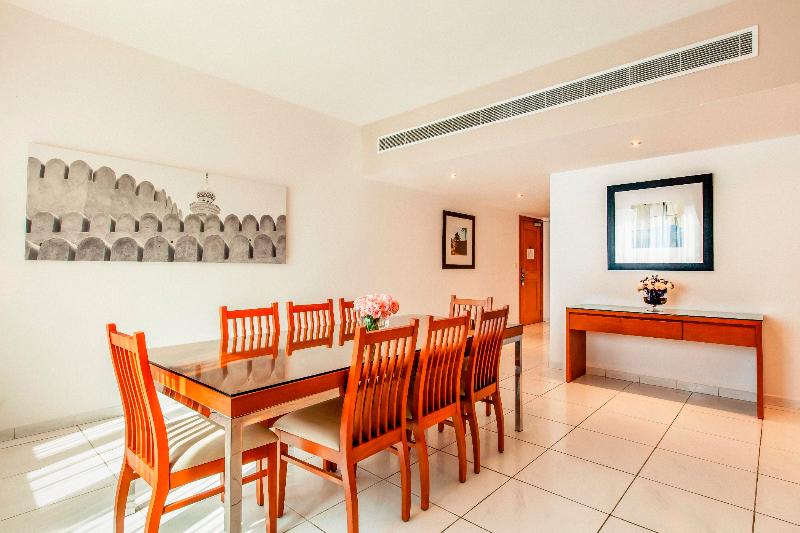Golden Sands Hotel Apartments - Oda