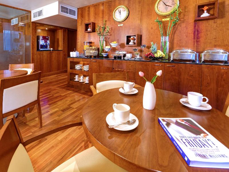 Golden Sands Hotel Apartments - Restoran